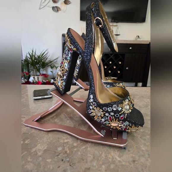 Gianni Bini Shoes - GB Gianni Bini Enchant-Ment Bead Embellished Platform Sandals.  Size 9.5